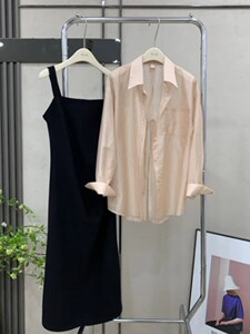 后背开叉长袖衬衫吊带连衣裙套装女春夏新款韩版设计感防晒两件套