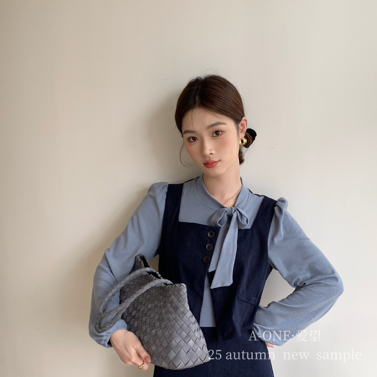希宥HOUSE 秋上新减龄百搭打结长袖连衣裙