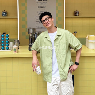 Adidas阿迪达斯男子宽松翻领纽扣短袖衬衫卡通图案牛油果绿JL6056