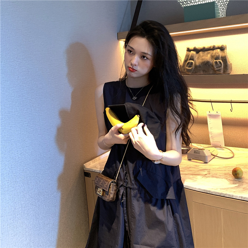 6/18 19:30 C*os简约风藏蓝色连衣裙