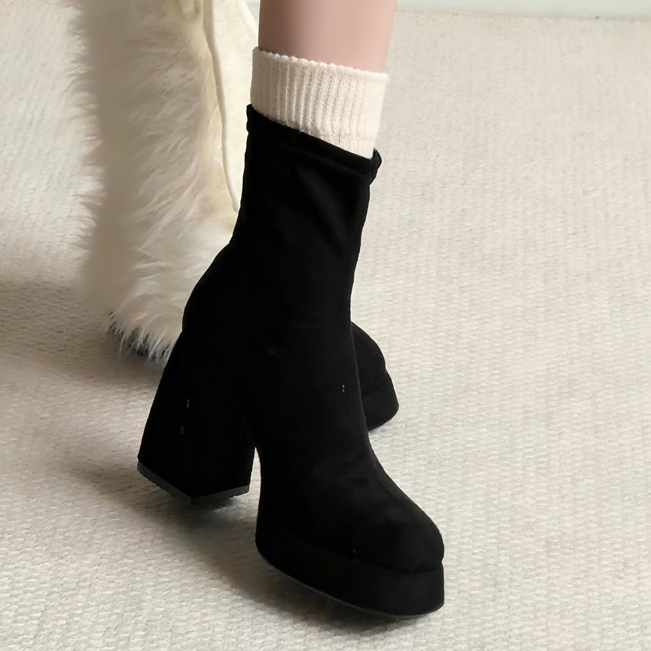 复古粗高跟黑色绒面短靴女2025冬季新款百搭加绒保暖弹力瘦瘦靴子
