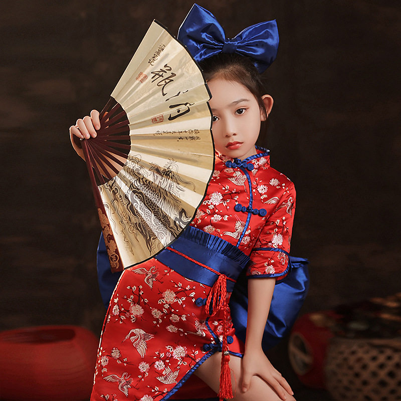 儿童摄影服装潮童女童高端走秀礼服红色国潮旗袍洋气六一演出服