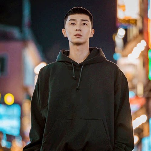 梨泰院class朴叙俊黑色带帽上衣