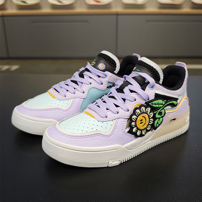 李宁防滑女子系带刺绣休闲鞋