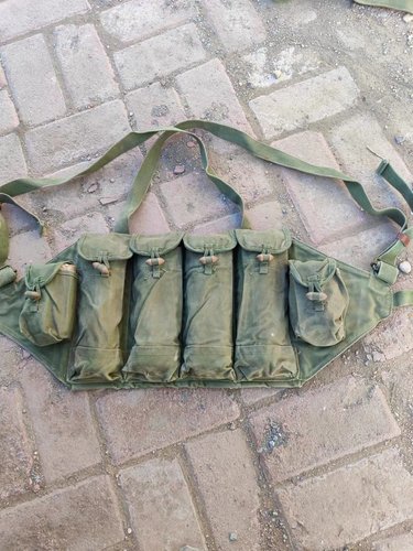 2手的 库存 正版  81冲 战术背心 帆布肚兜 CS战术背心