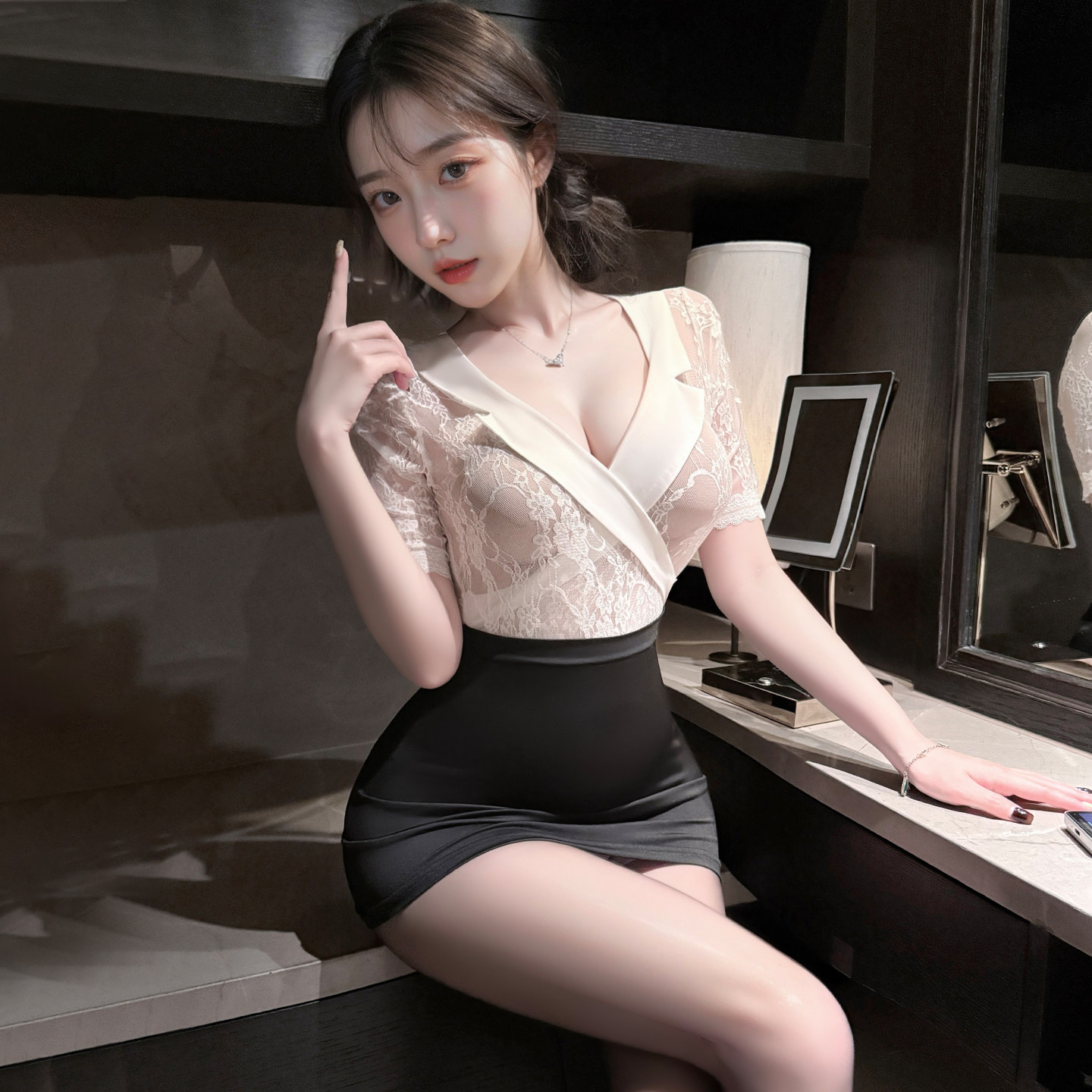 喵仆酱「职场尤物」性感蕾丝修身深V包臀秘书夜场制服纯欲诱惑裙