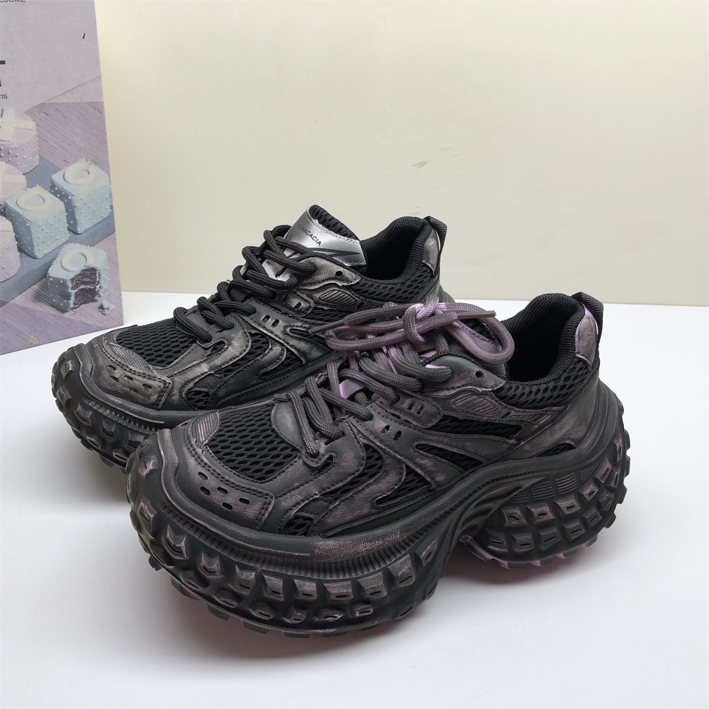 s商场撤柜真皮女鞋厚底复古老爹鞋女黑色做旧运动鞋轻便舒适户外