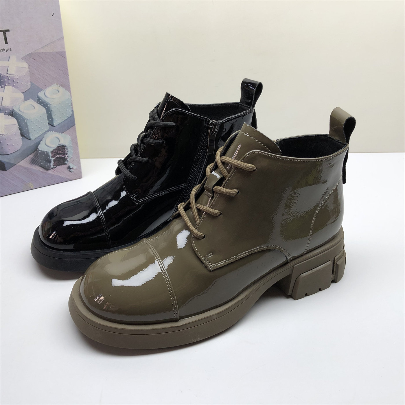 专柜撤柜处理真皮马丁靴女圆头舒适高帮小皮鞋牛漆皮简约单靴女潮