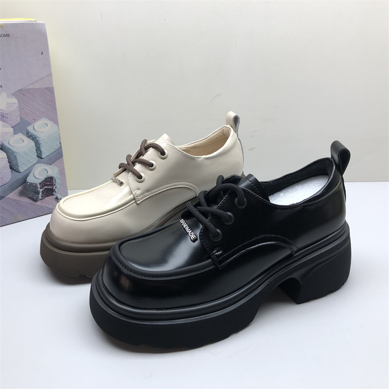 撤柜处理真皮复古英伦风小皮鞋秋冬加棉气质休闲粗跟乐福鞋女系带