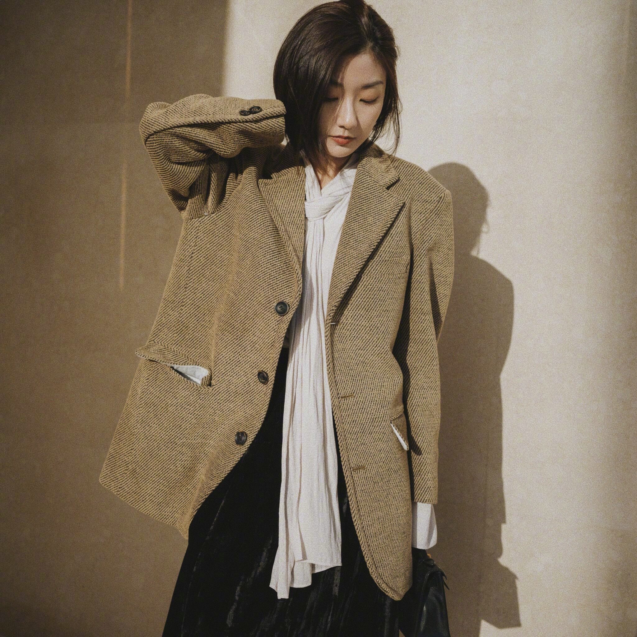【HSU】Savi同款EEN复古姜黄色暗纹西装领单排扣廓形宽松西装外套
