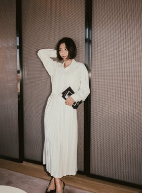 【HSU】Savi同款 low复古白色百褶大裙摆长袖polo领长款连衣裙