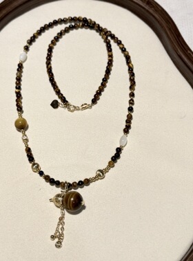 2026新款早秋高级感天然虎眼石美拉德葫芦吊坠长款流苏项链女百搭