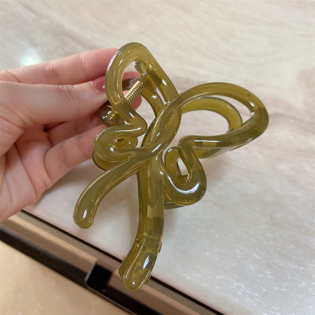 蝴蝶中大号鲨鱼夹后脑勺抓夹顶夹