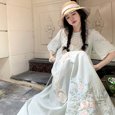 渔小平 绿花田&蓝花田 重工精致刺绣镂空连衣裙夏女2025新款长裙