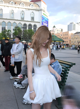CAFE ROSE 白色烫钻无袖背心连衣裙女夏季修身显瘦法式花苞短裙子