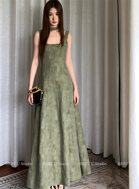 Best U复古气质暗花吊带连衣裙女春夏新款法式收腰显瘦a字长裙子