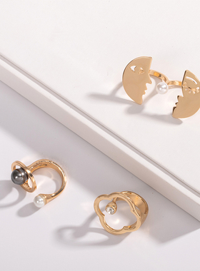 日韩风珍珠脸谱街拍戒指