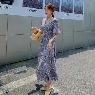 碎花连衣裙女跨境夏季款印花洋装气质显白长裙V领波西米亚沙滩裙