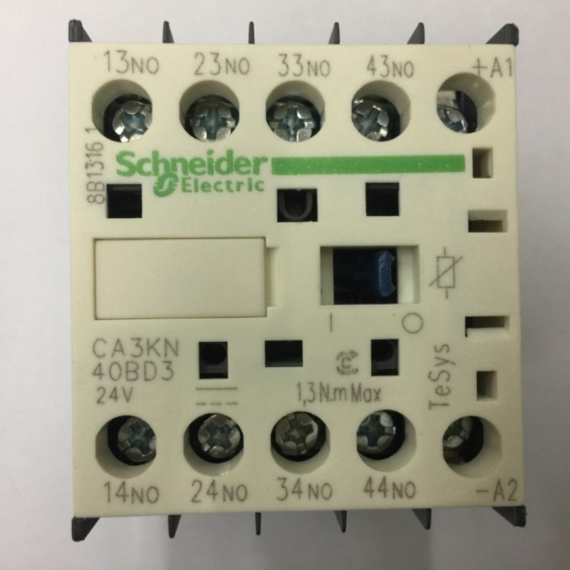议价CA3KN403 DC24V4常开中间继电器