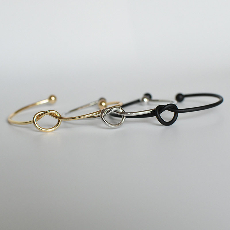 韩版时尚简约打结铁丝手镯 开口爱心手链 义乌小商品市场