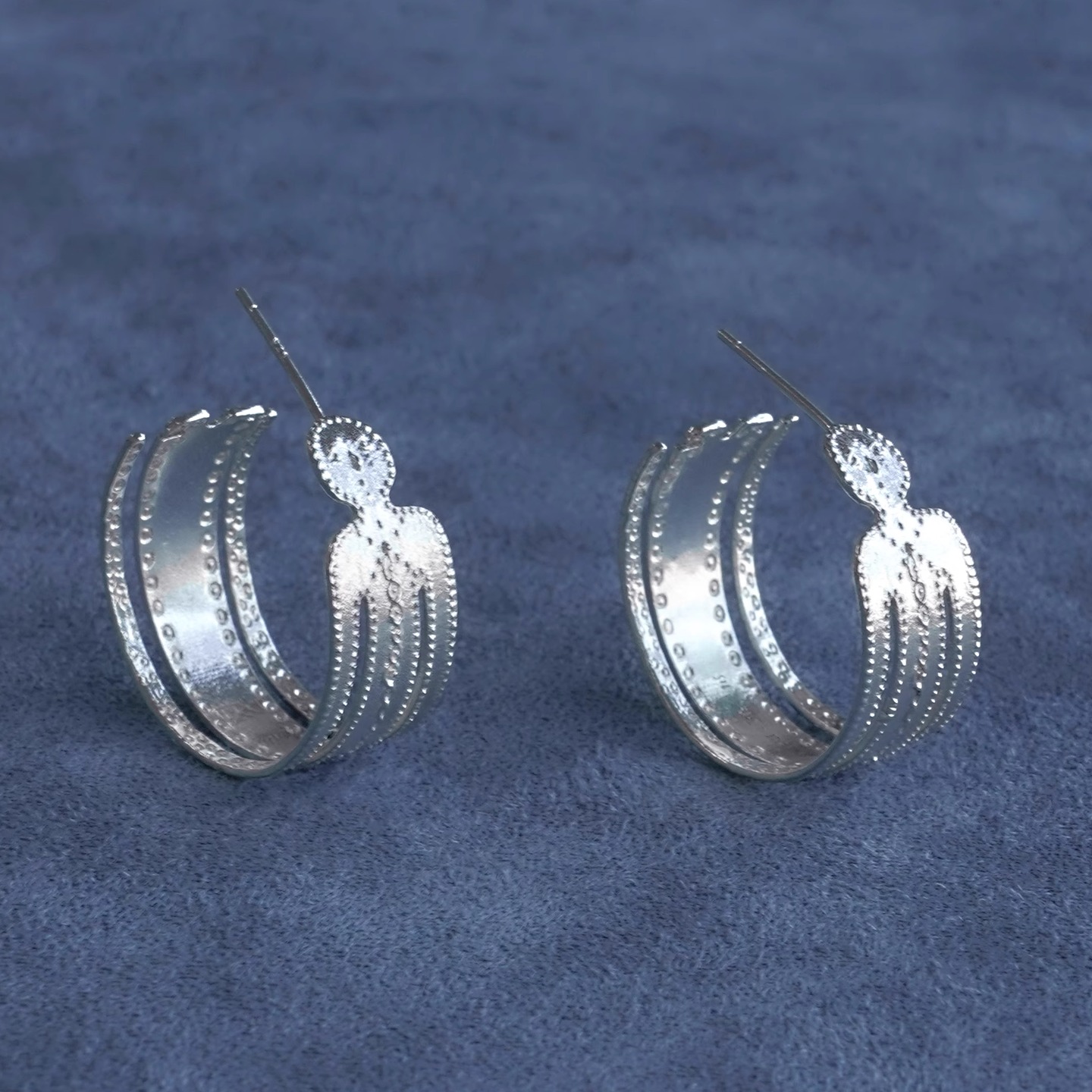 SALE E PEPE 胡椒盐 纯银瑜伽人耳环