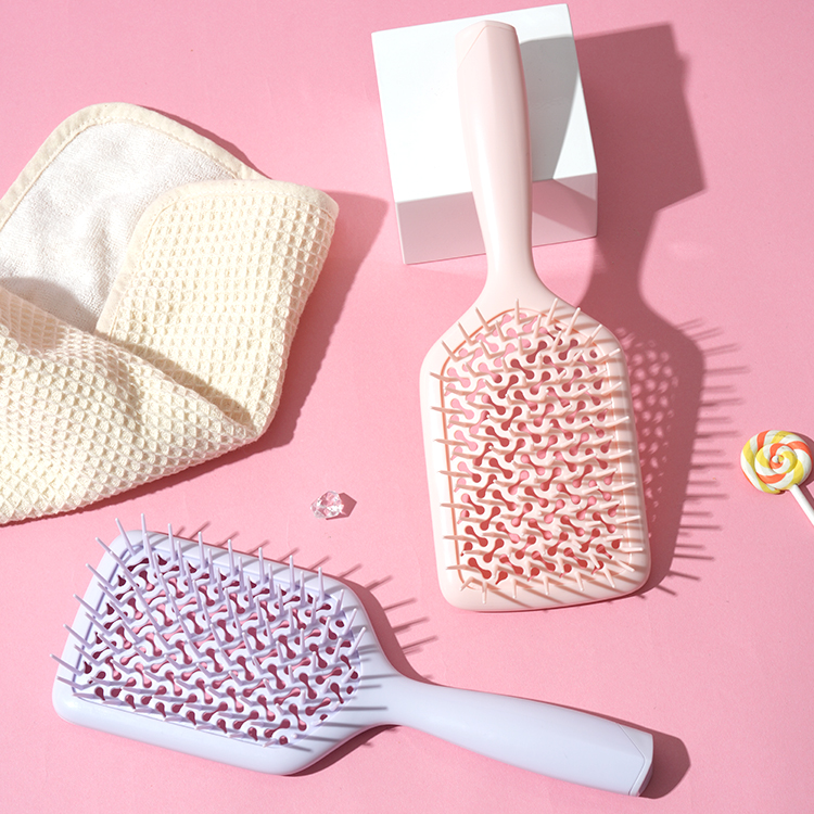 屈臣氏Beatuy Crush干湿两用通风梳高颅顶蓬松头发按摩造型梳子