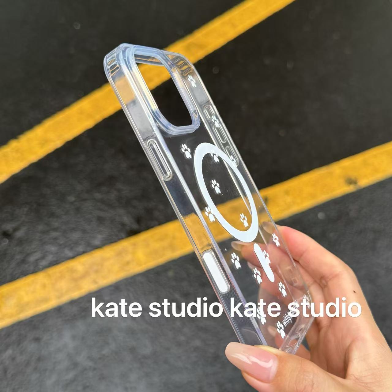 小红书 kate（手机壳版）露思同款猫咪爪子手机壳适用iPhone16promax沙漠金亚克力拍照全包
