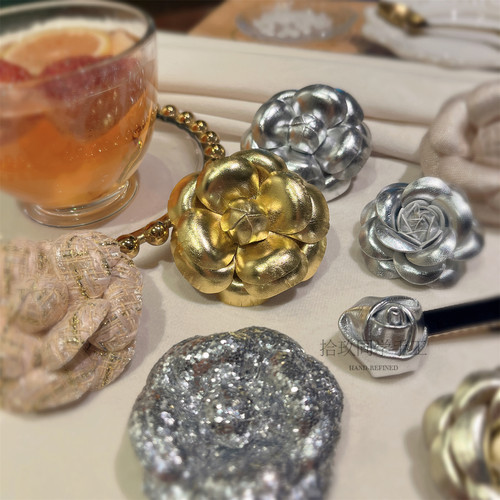 山茶花胸针千金轻奢金银色高级感