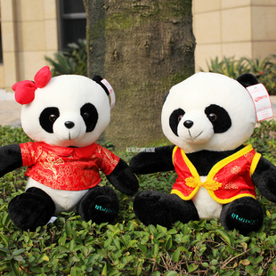 唐装熊猫公仔毛绒玩具红黄色短毛情侣款汉服外事礼品老外儿童男女