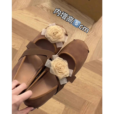 法式复古花朵内增高玛丽珍鞋女~