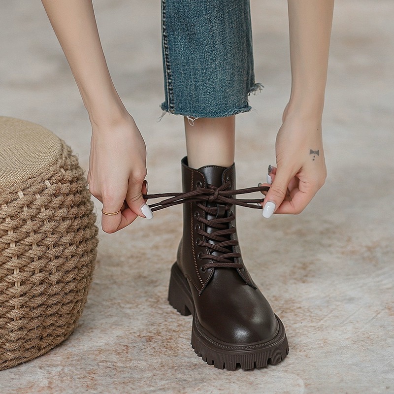 马丁靴女英伦风2025新款夏季瘦瘦靴ins潮薄款炸街小短靴黑色厚底