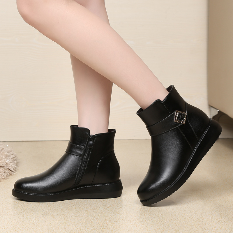 女士软皮棉鞋冬季保暖加绒厚底羊毛妈妈棉靴女式棉皮鞋女短靴平底