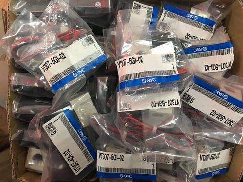 电磁阀 VT307-5G1-02  VT307-4D1-02 VT307V-5G1-01 02现货