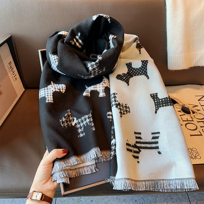 韩版小狗双面印花厚款围巾披肩冬