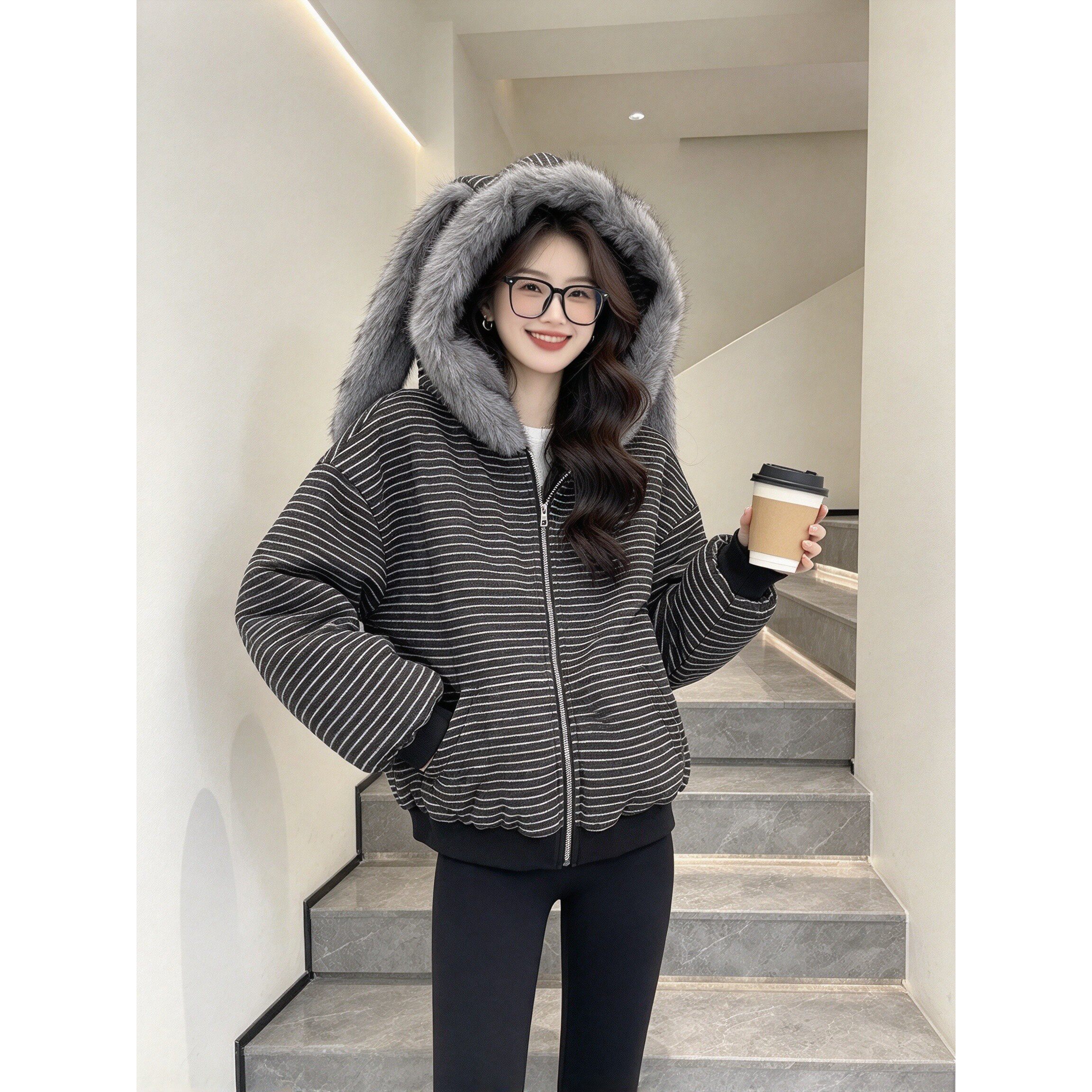 条纹兔耳朵大毛领棉服女小个子冬季连帽宽松可爱加厚短款外套