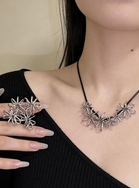 极简抽拉黑色绳灵感大小拼花日常项链耳环复古锁骨链