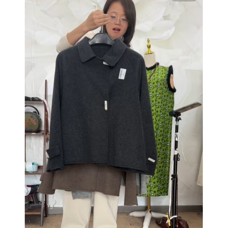 双面羊绒大衣显瘦牛角扣毛呢大衣