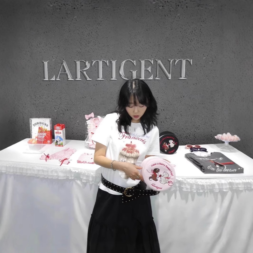 25春夏新款韩国潮牌lartigent短款可爱蛋糕草莓印花短袖T恤