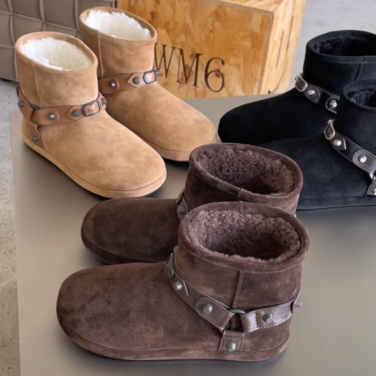 WM6欧货女鞋2025冬季新款牛猄拼柳钉圆头套筒保暖平底休闲雪地鞋