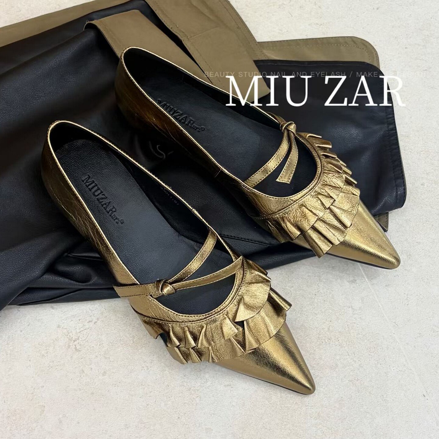 妙莎MIUZAR牛皮尖头浅口单鞋