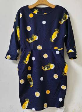 欧蒂fu印花斜插口袋中袖针织卫衣版型连衣裙