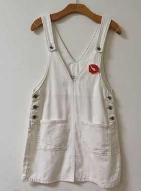 CACHECACHE前后V领下摆前开衩背带裙连衣裙