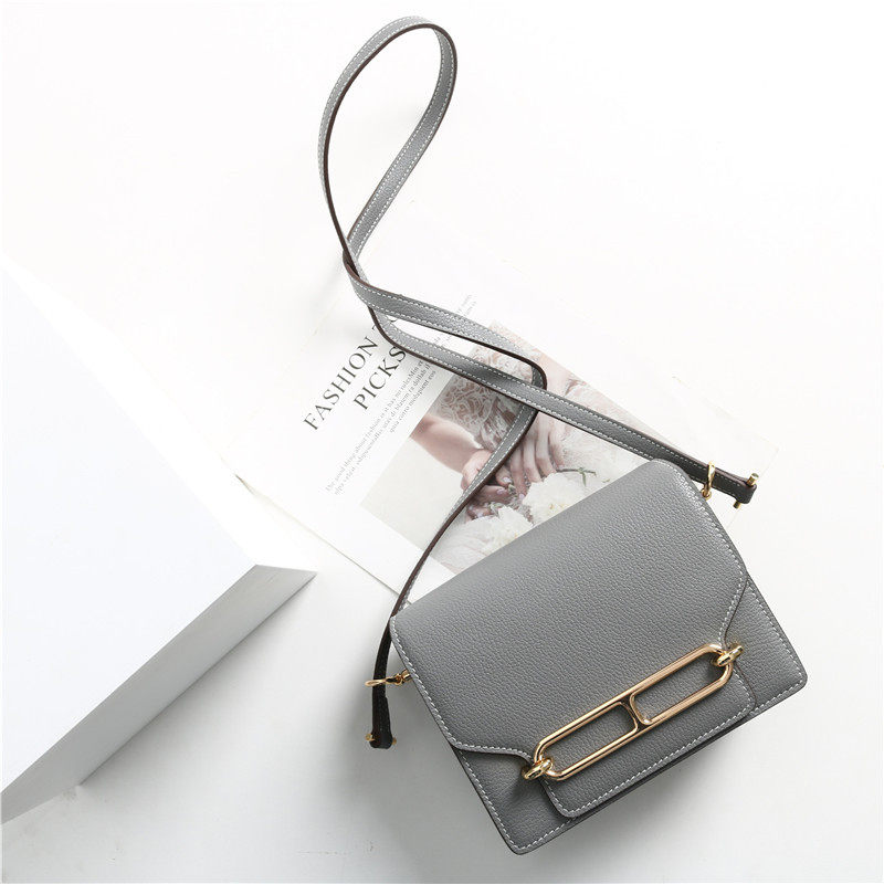 蜜蜂家康康豆腐包小方包简约时尚猪鼻子女包鸵鸟纹真皮单肩斜挎包