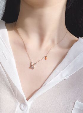 925纯银生肖兔项链女百搭高级感少女小众灵动锆石兔子萝卜锁骨链