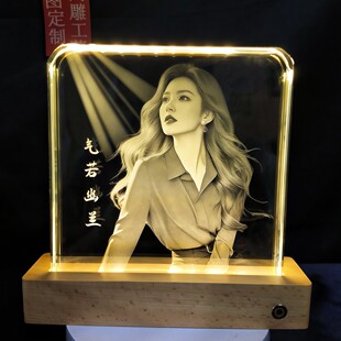 水晶玻璃画内雕摆件定制照片摆台情人节纪念玻璃画像定制真人照片