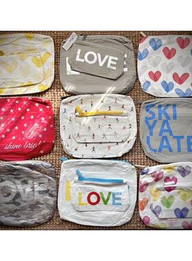 68包邮｜出口欧美小众稀有柔软杜邦纸金属银色镀膜收纳包大小号