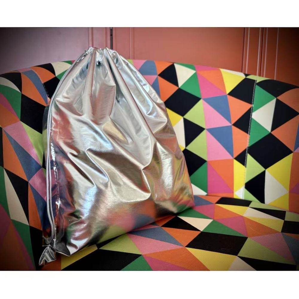 68包邮｜出口欧美简洁高级科技感银色防泼水大容量抽绳收纳束口袋