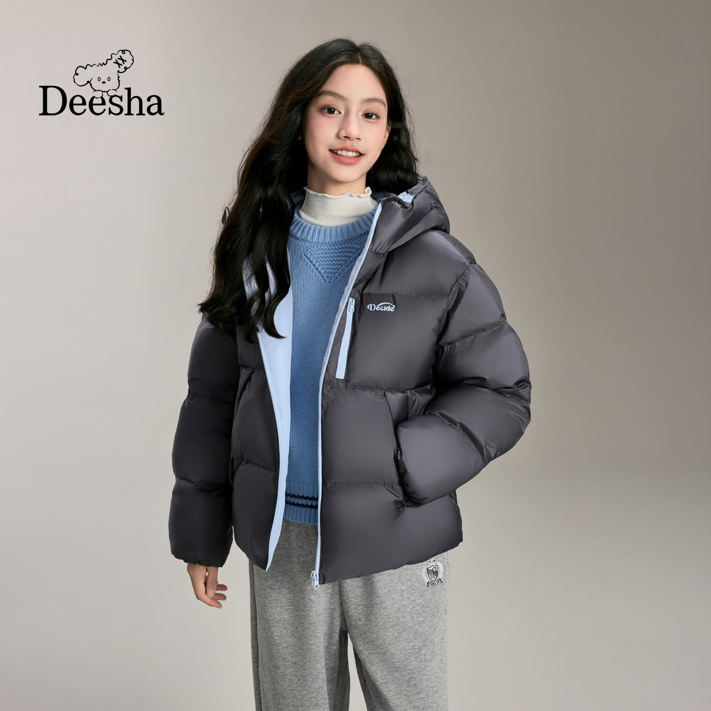 笛莎青少年短款连帽羽绒服女冬季新款学生撞色宽松加厚面包服