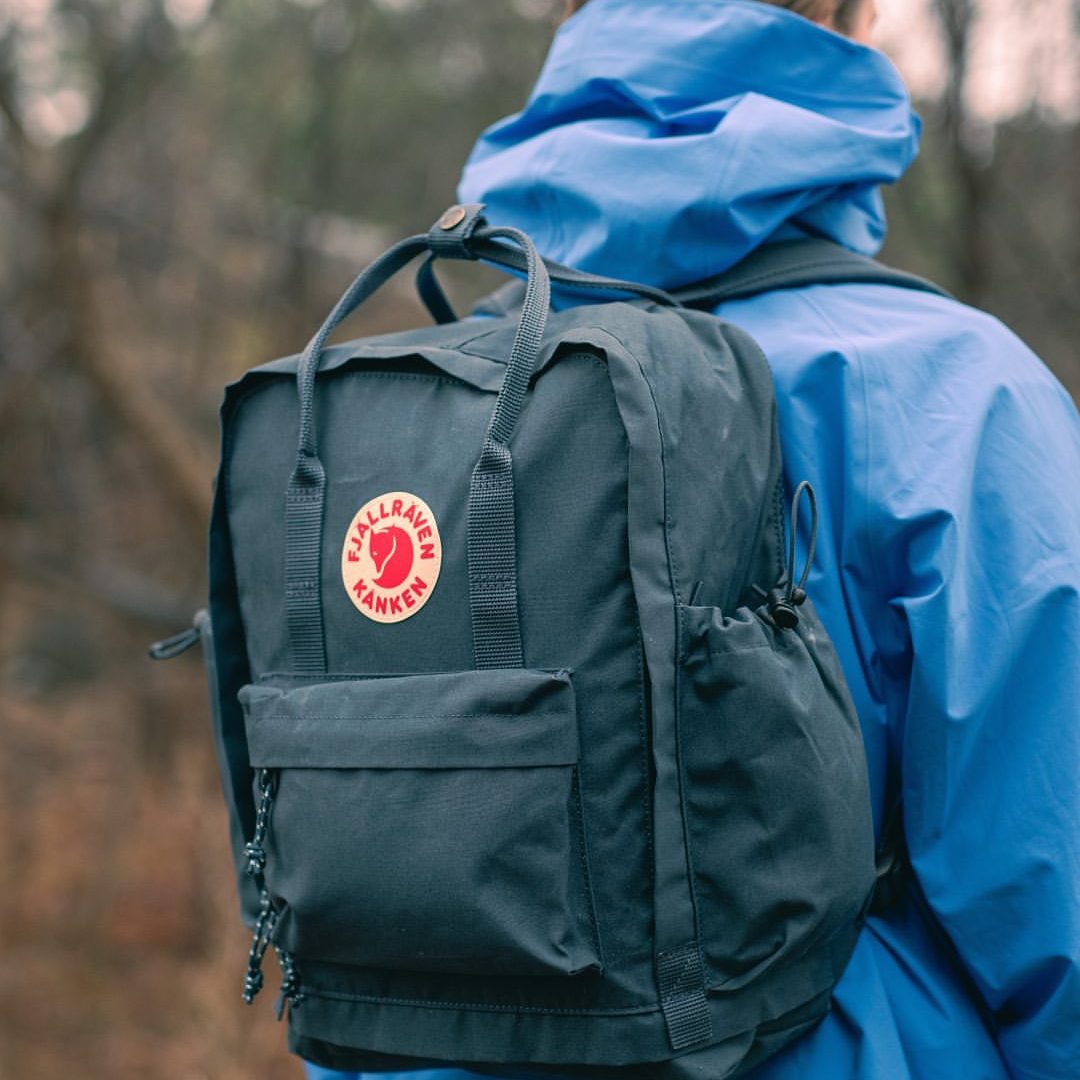 北极狐徒步大容量徒步旅游电脑包