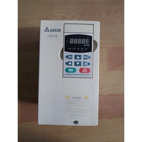 台达变频器3.7kw三相输入VFD037B43A二手包好提供技术支持